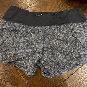 Lululemon size 8 shorts